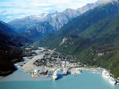 Choosing the Perfect Alaskan Jewelry Gift: A Holiday Shopping Guide