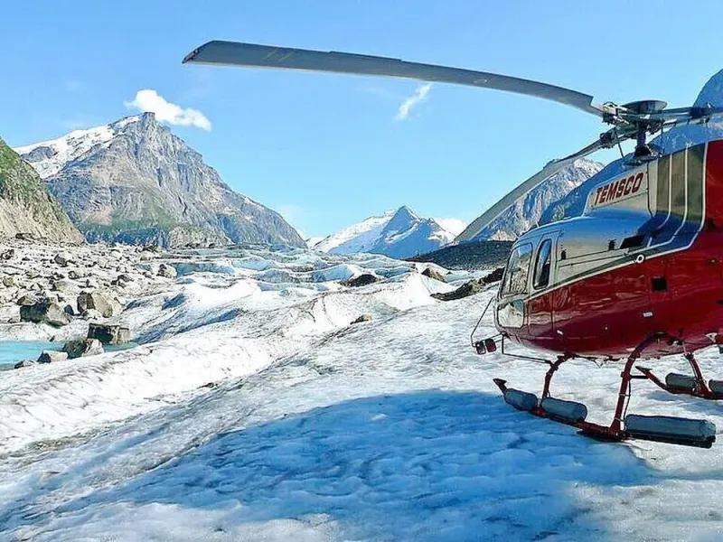 Glacier Dog Sled Experience by Helicopter | Voyij.com