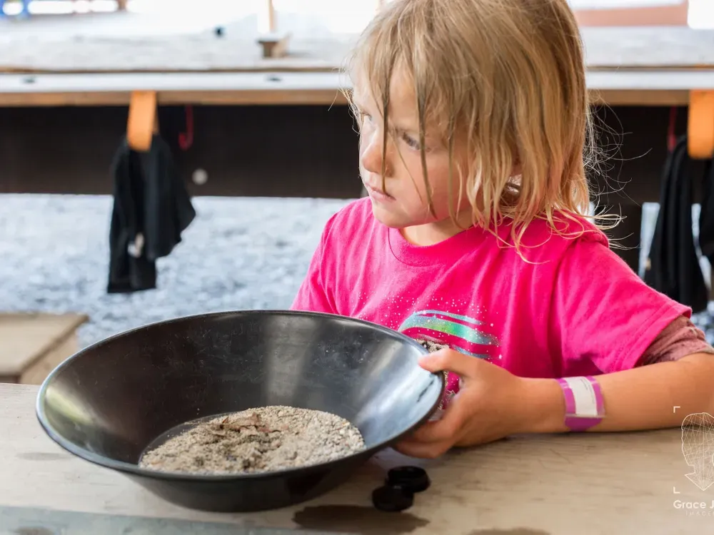 Skagway Gold Panning Experience - 3