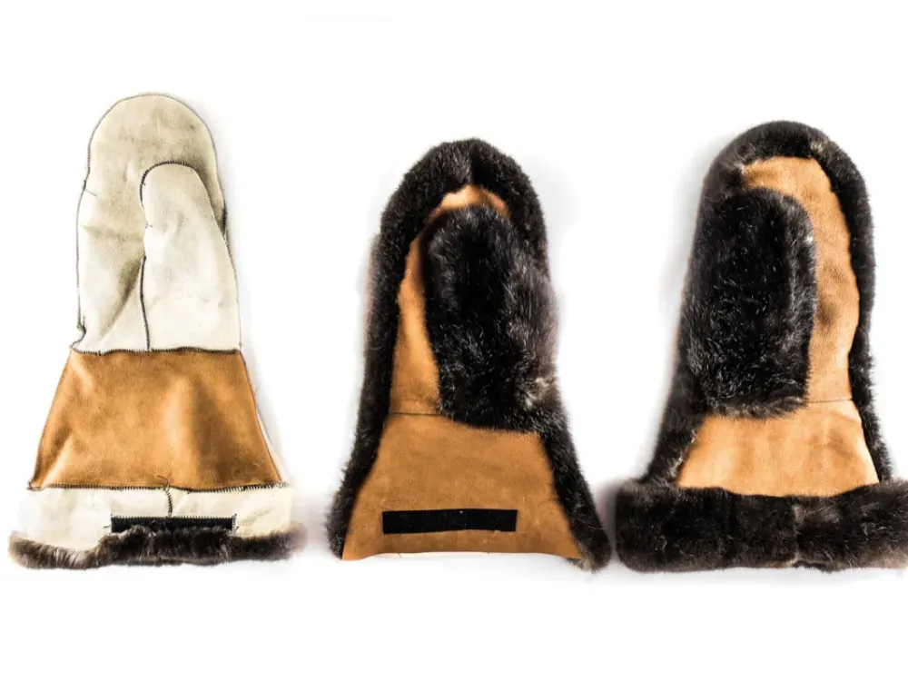 Custom Gauntlet-Style Mittens - 5