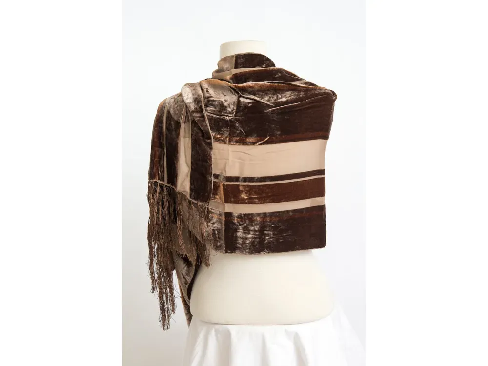 Nagoon Berry Brown Scarf - 1