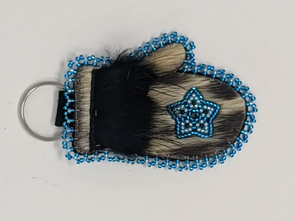 Seal Fur Shishmaref Star Mitten Key Chain - 1