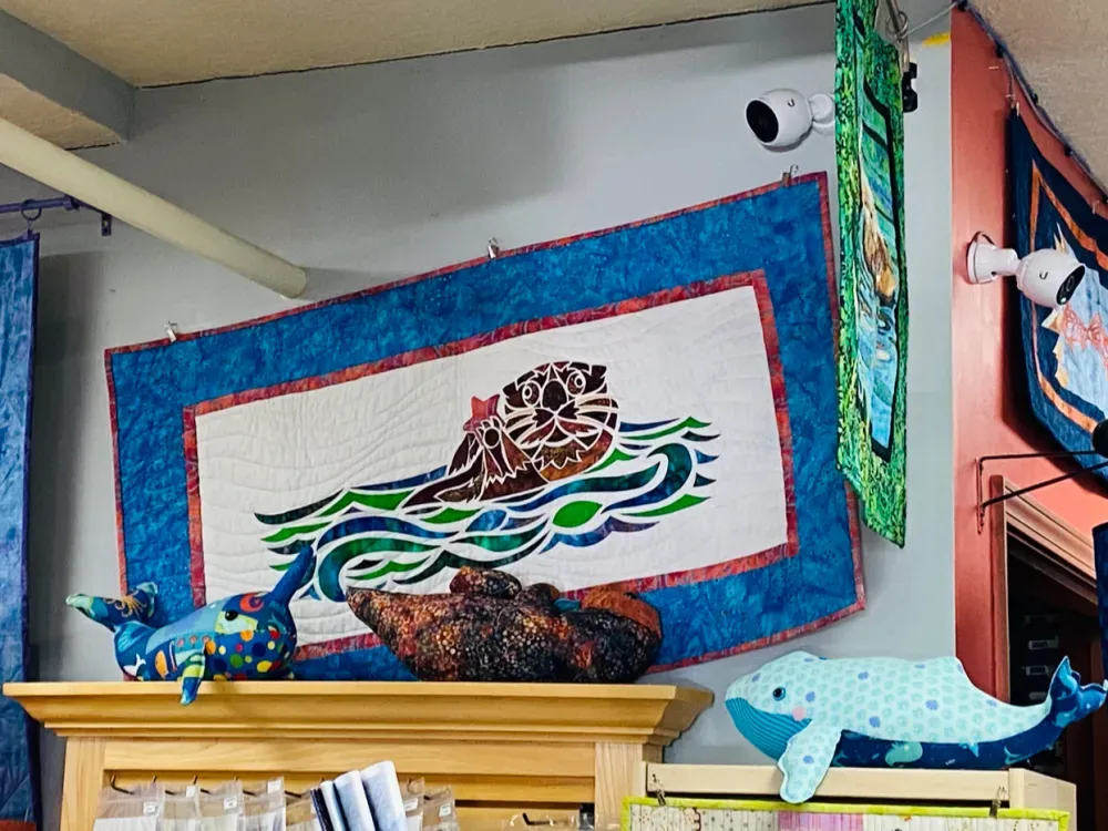 Alaska Mosaic Otter Laser Cut Applique Kit - 2