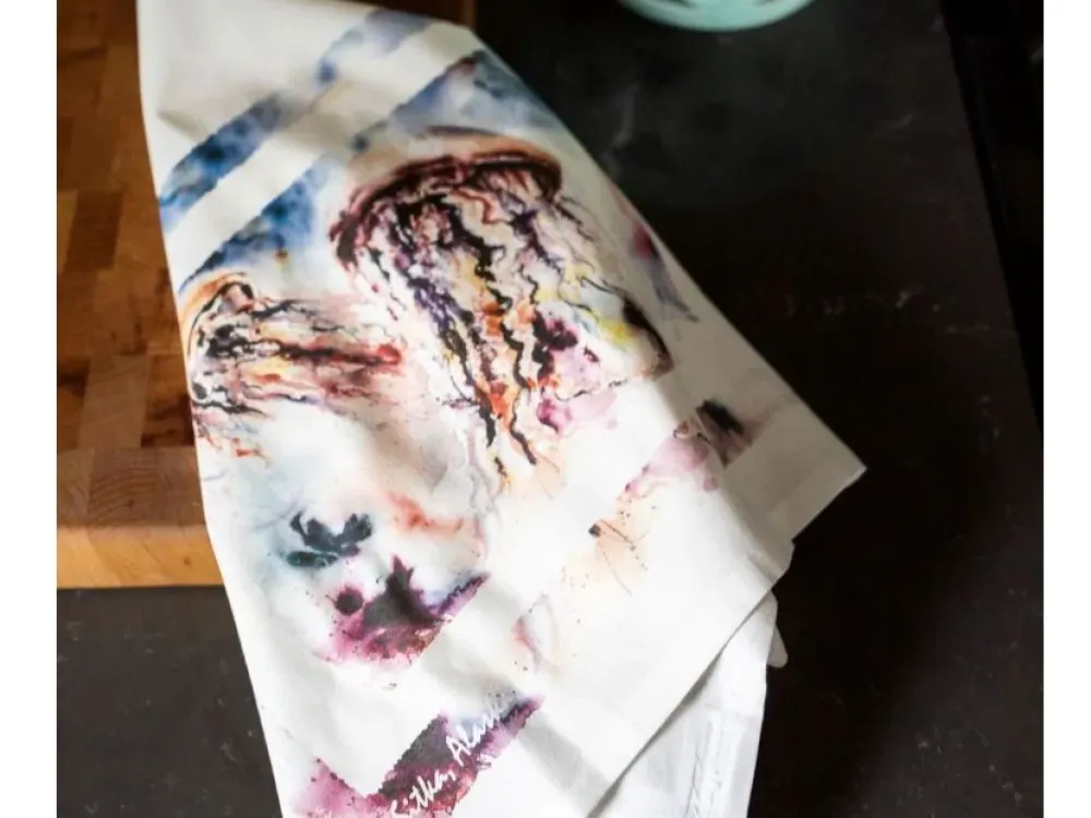 Jellyfish Alaskan Motif Tea Towel - 1