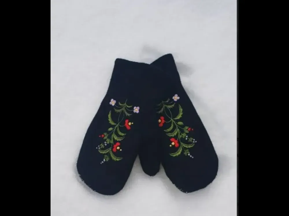 Wool Nordic Embroidered Mittens - 1