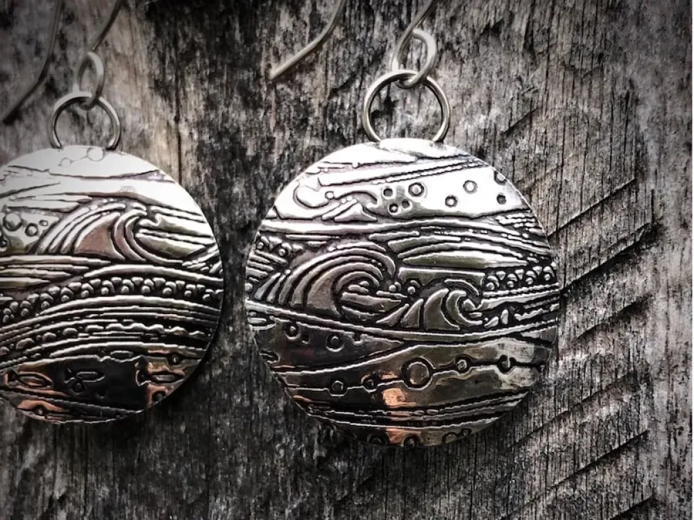 Stormy Seas Silver Disk Earrings - 3
