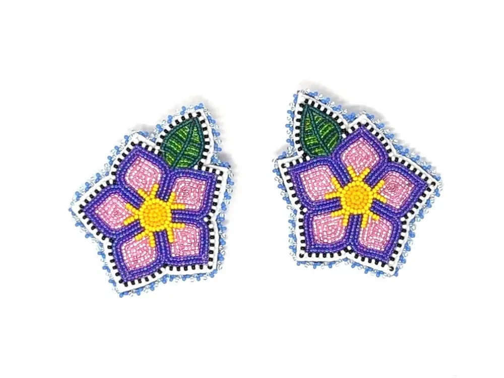 Five Pointer Beaded Flower Earrings - 1