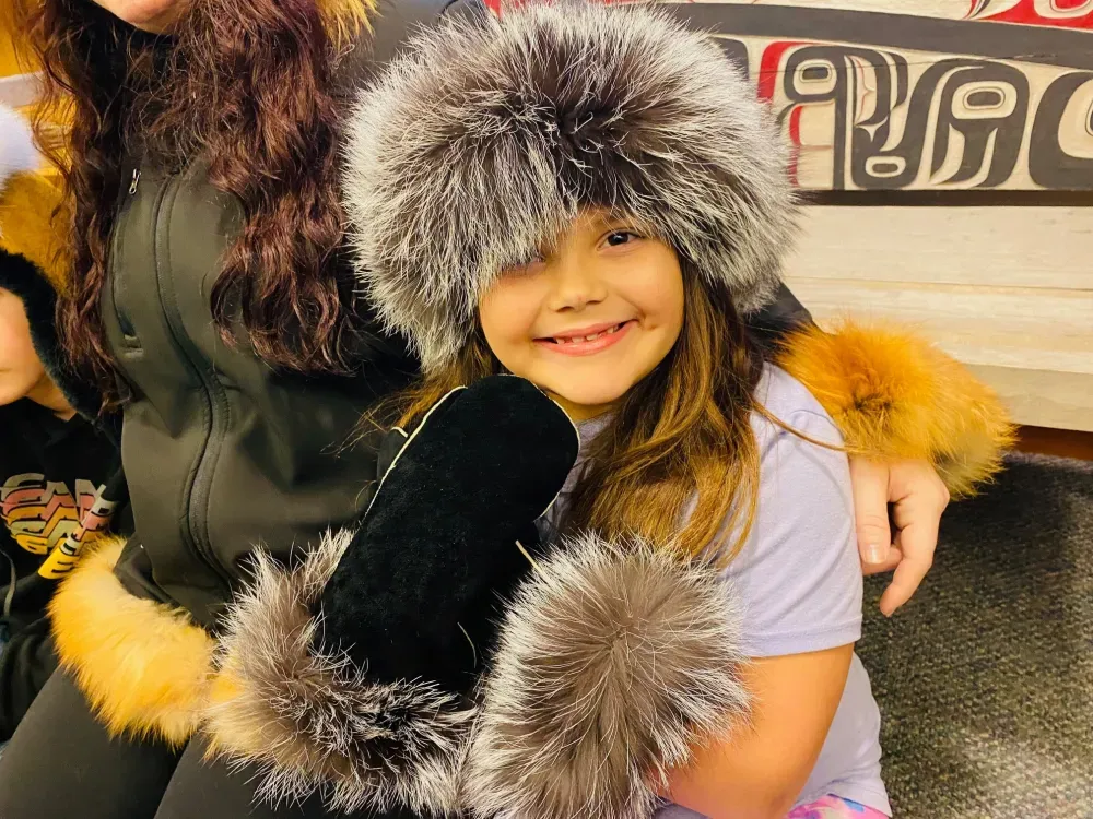 Leather Shearling Mittens With Shadow Fox Trim - 2