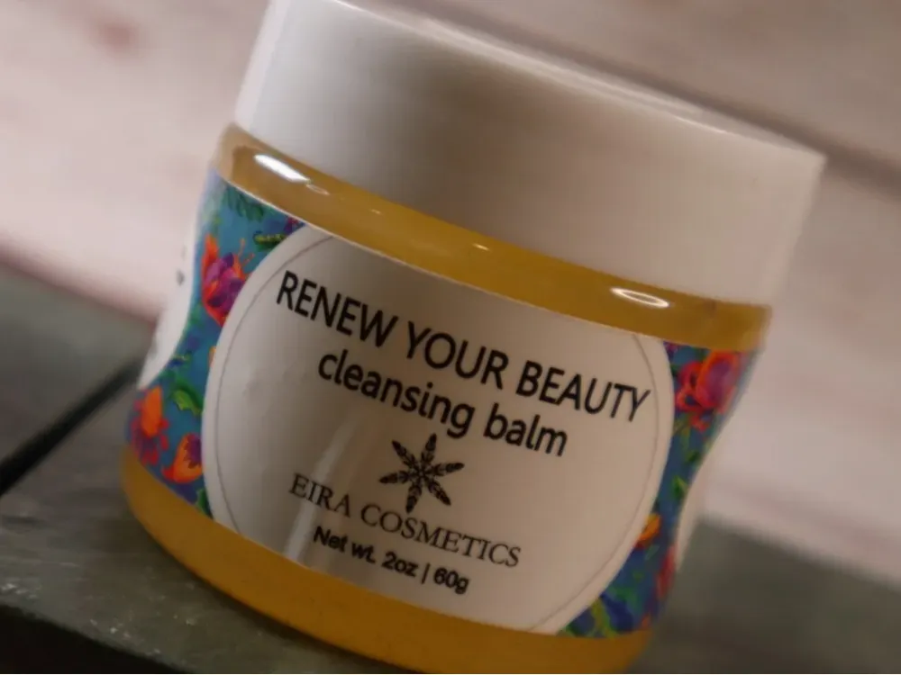 Renew Your Beauty Gel to Milk Face Cleanser - 2
