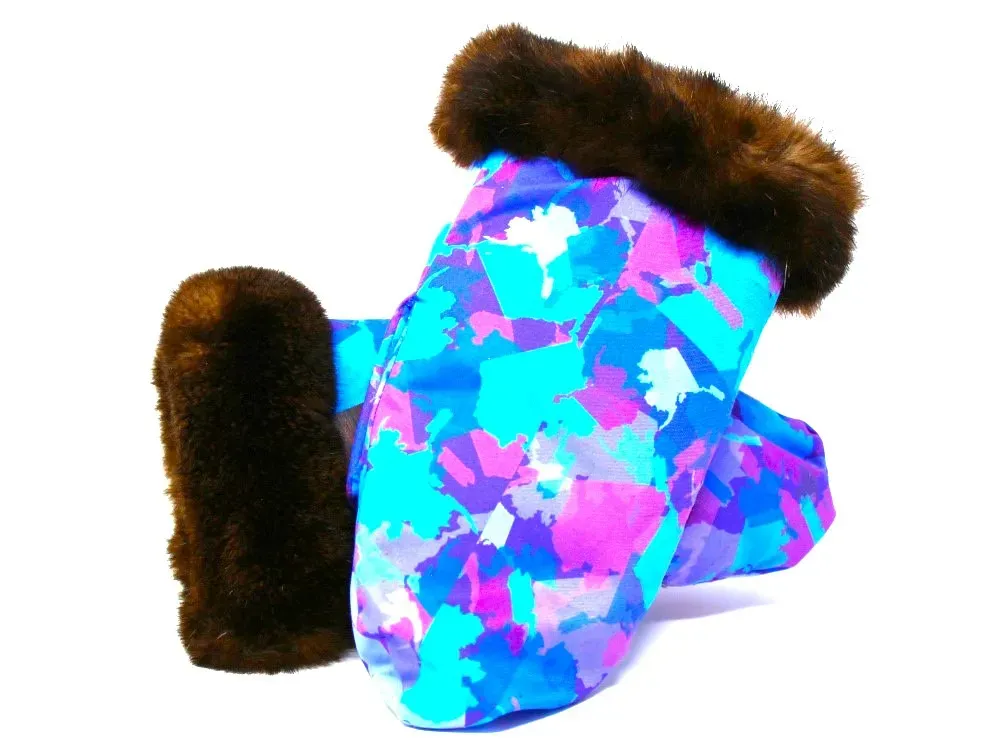 Camo Alaska Mittens with Sea Otter Trim - 2
