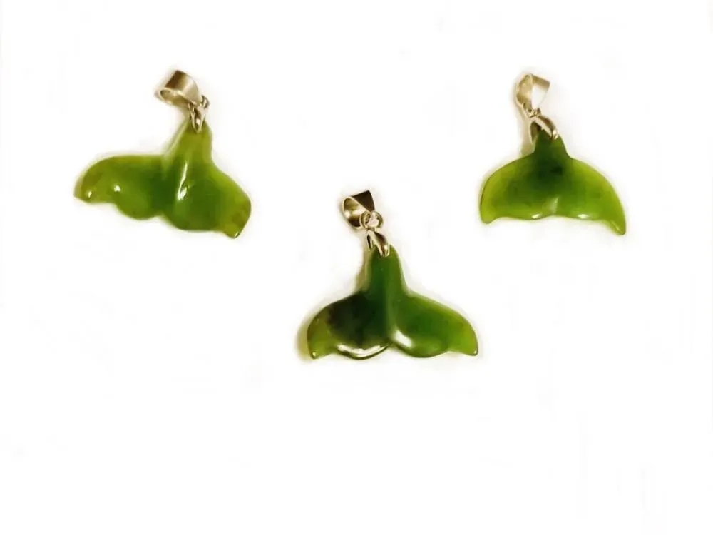 Jade Small Whale Tail Necklace - 1