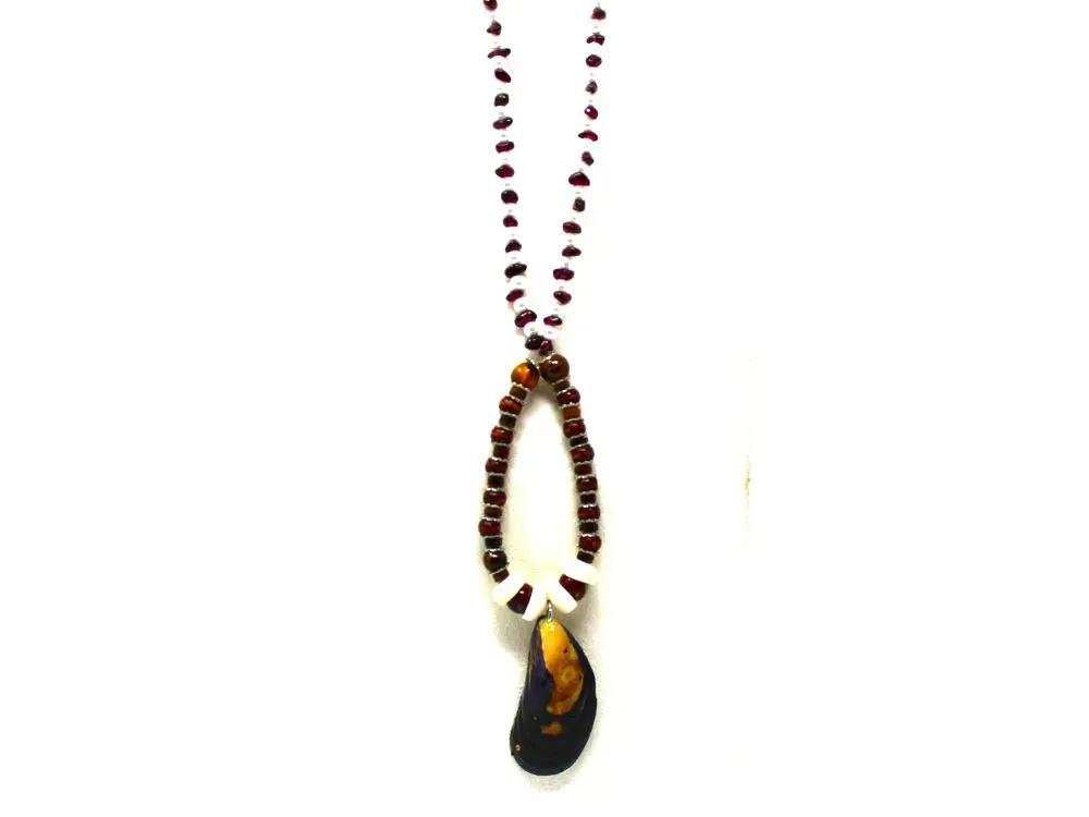 Oval Beaded Shell Necklace And Earring Set - 3