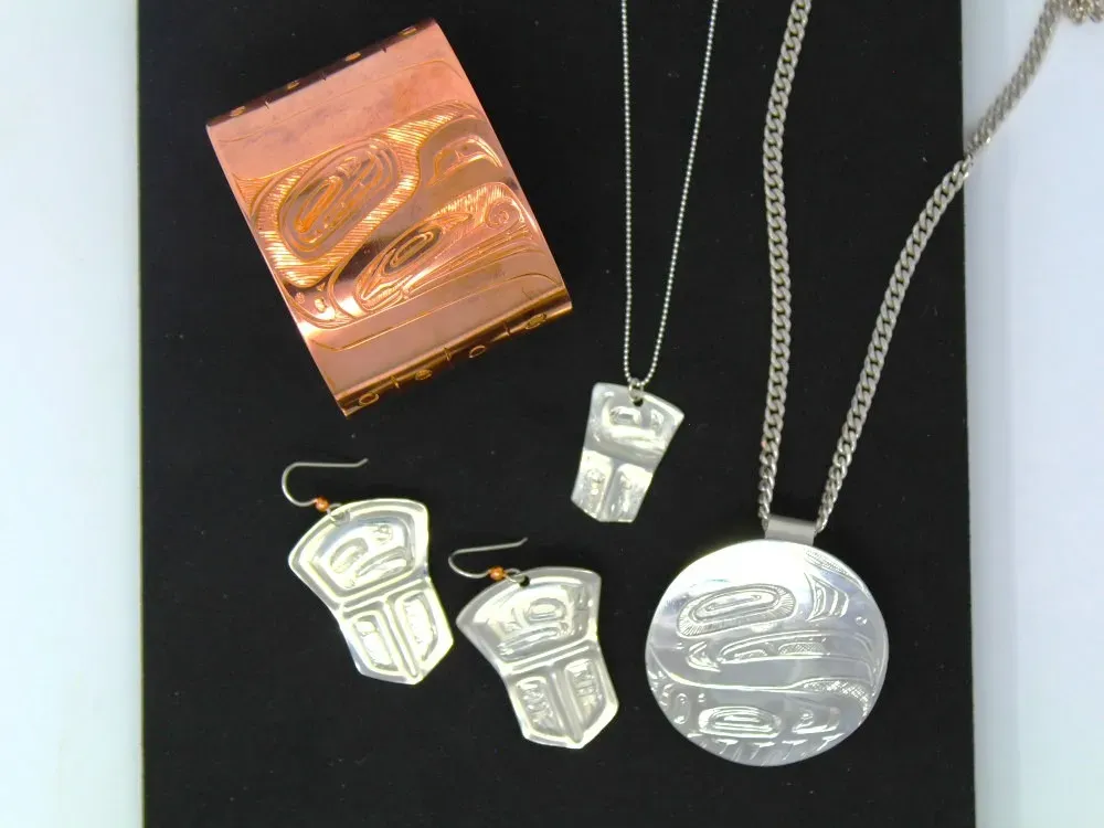 Raven Totemic Copper Tin'aa Pendant in Sterling Silver - 2