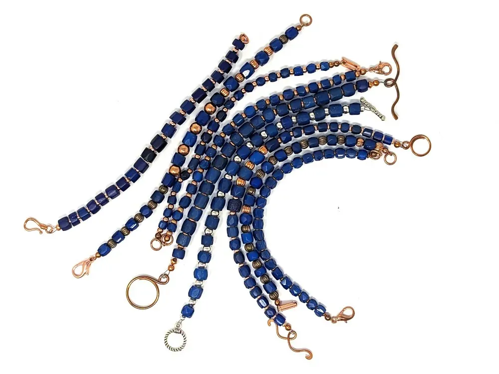 Blue Trade Bead Bracelet With Roped Clasp - 3