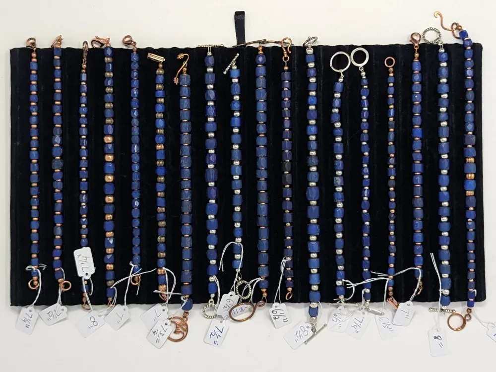 Blue Trade Bead Bracelet With Rectangular Clasp - 5