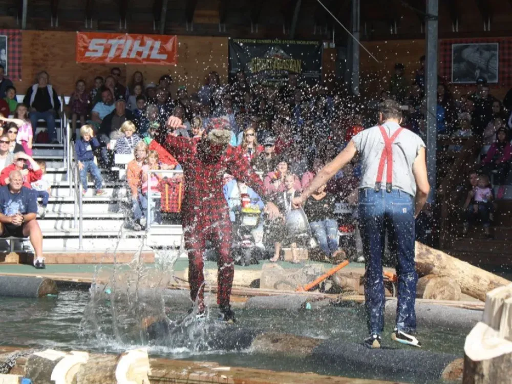 Great Alaskan Lumberjack Show - 5