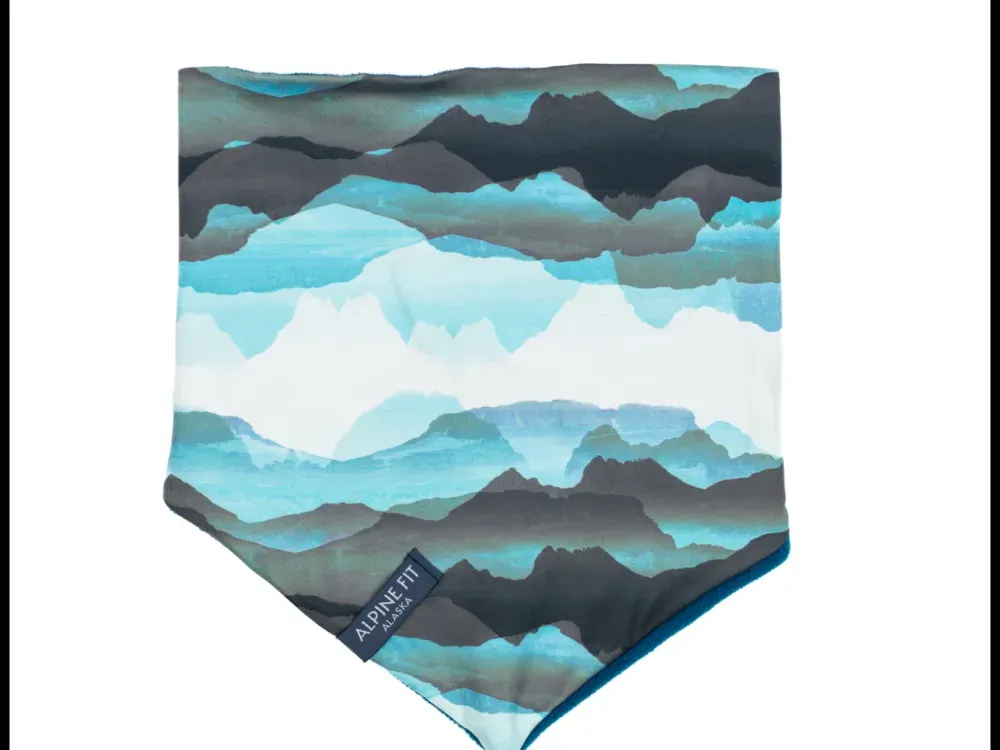 Made in Alaska Mountain V Fleece Neck Warmer - Sea to Sky - 1