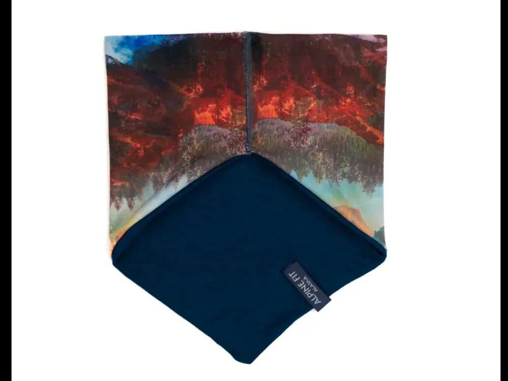 Made in Alaska Mountain V Merino Wool Neck Warmer - Cosmic Peak - 2