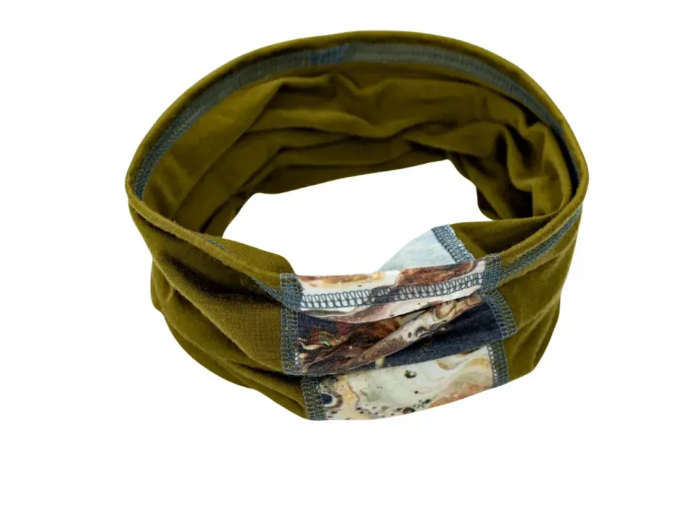 Made in Alaska Geo Merino Wool Neck Gaiter - Kelp Green - 2