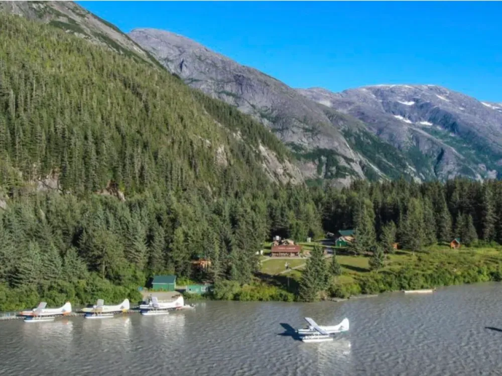 Taku Lodge Feast & 5-Glacier Seaplane Discovery - 2