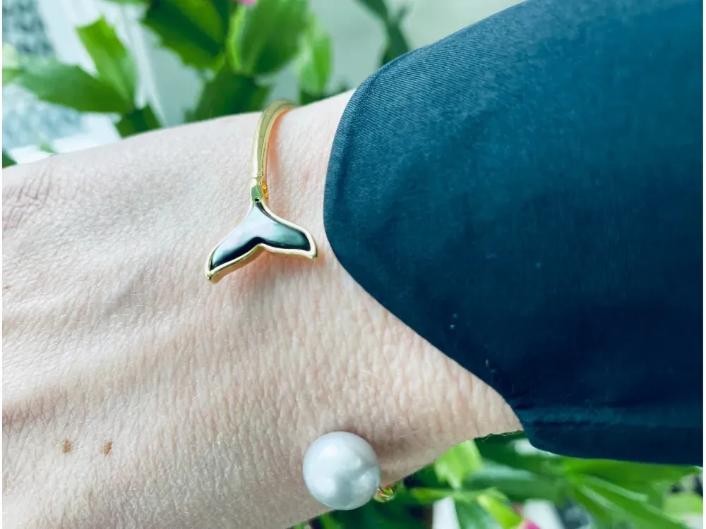 Whale Tail Bracelet With Gold Plated Abalone - 1