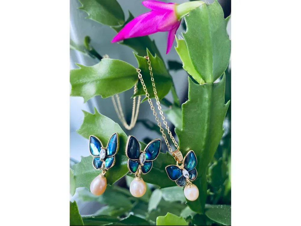 Butterfly Earrings and Necklace Set   - 2