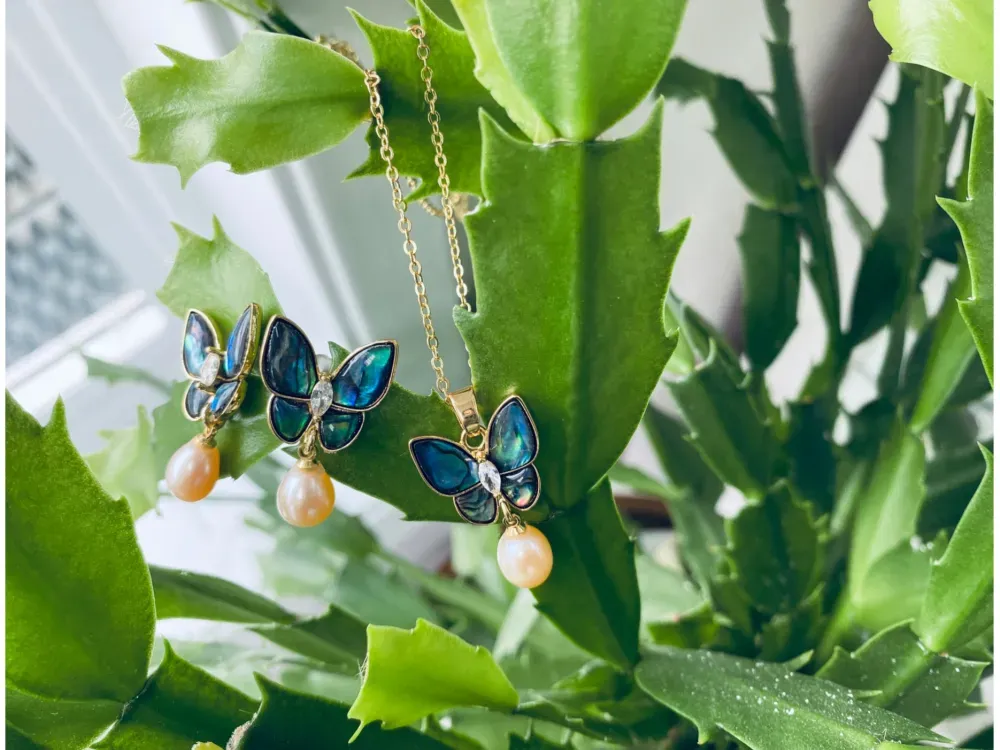 Butterfly Earrings and Necklace Set   - 3