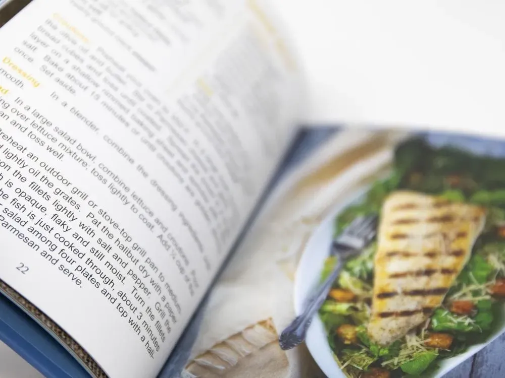 The Little Alaskan Halibut Cookbook – Ladonna Gundersen - 2