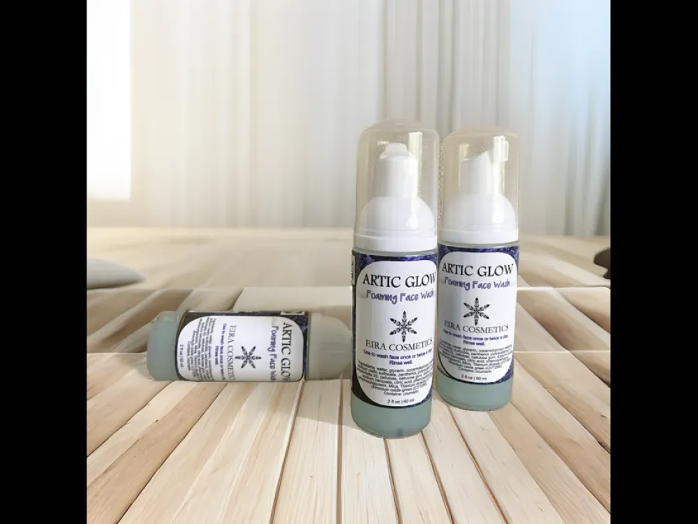 Arctic Glow Foaming Face Wash - 2
