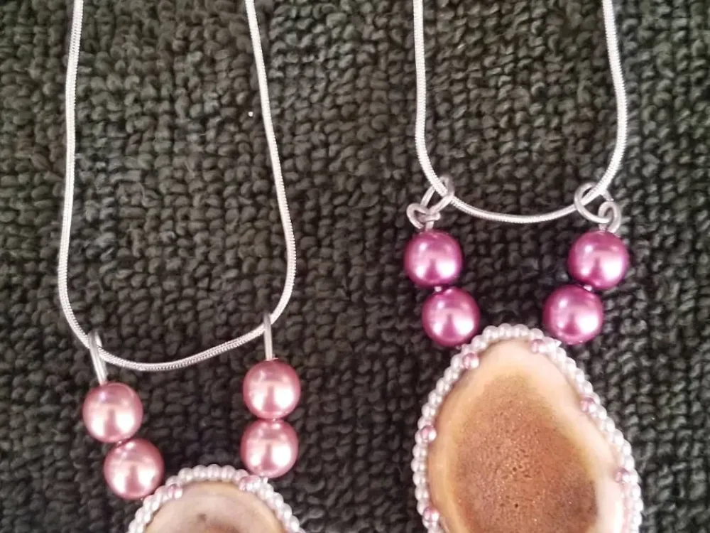 Antler Slice and Pearl Beaded Necklace - 1