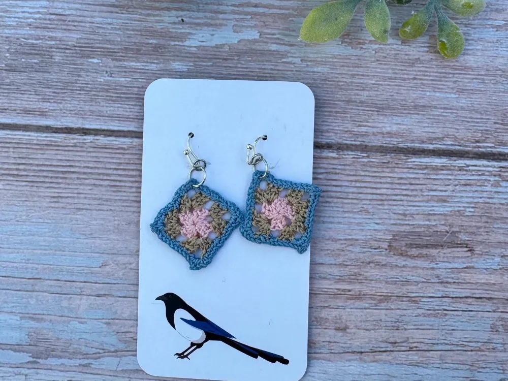 Micro-Crochet Granny Square Earrings - 3