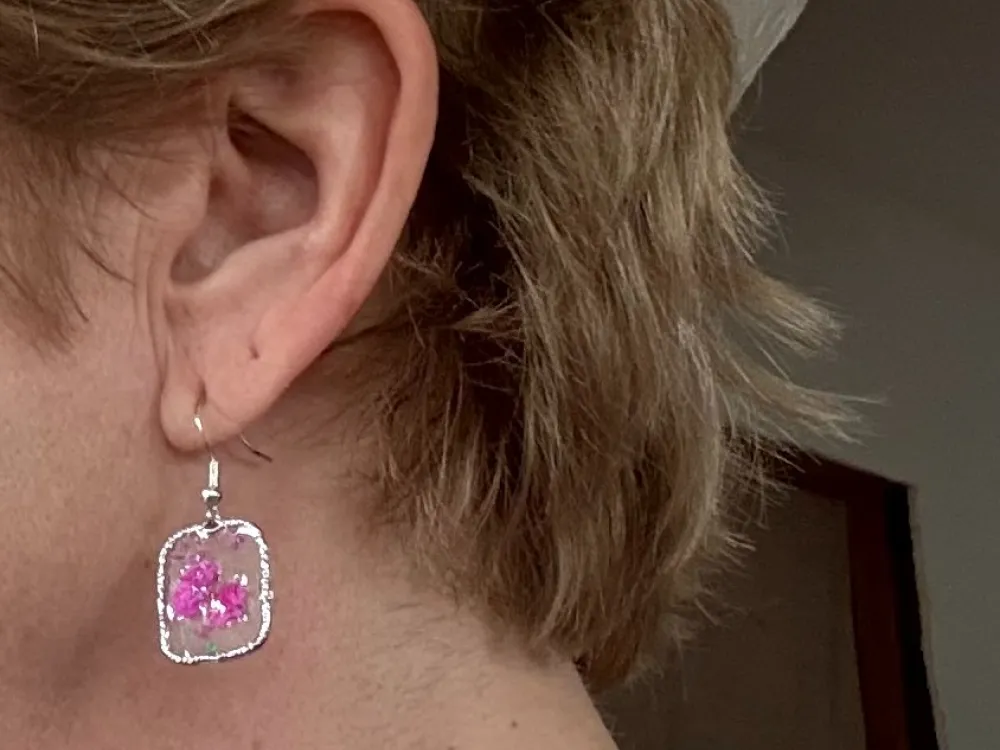 Alaska dried flower resin earrings - 2