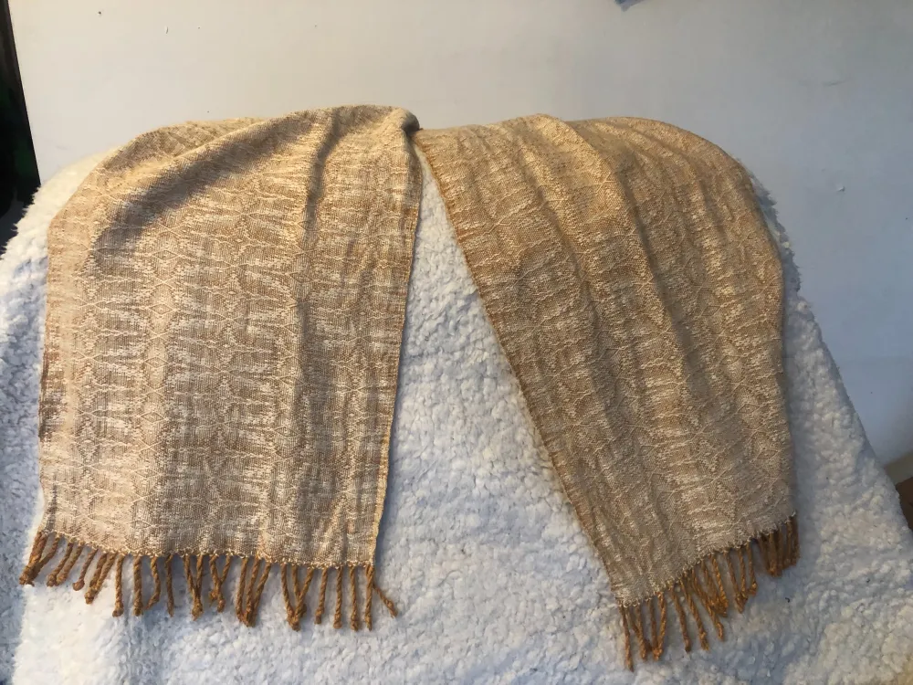hand-woven scarves - 4
