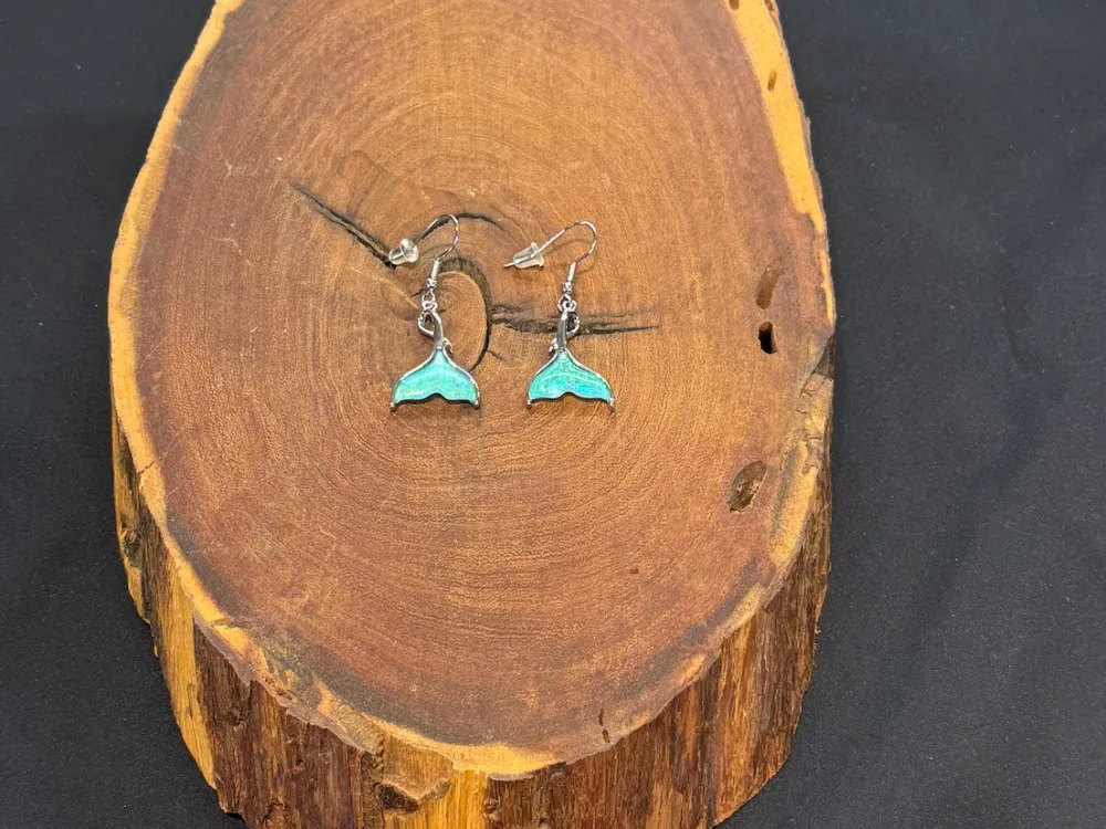 Northern Lights Whale Tail Drop Earrings - 2