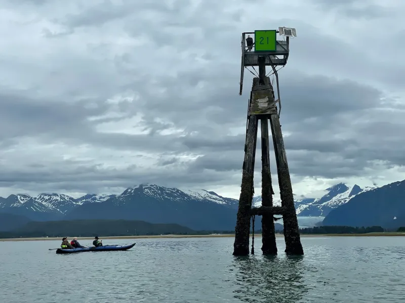 Kayak, Glacier View & Guided Hike –4-Hour Small-Group- Avoid the Crowds