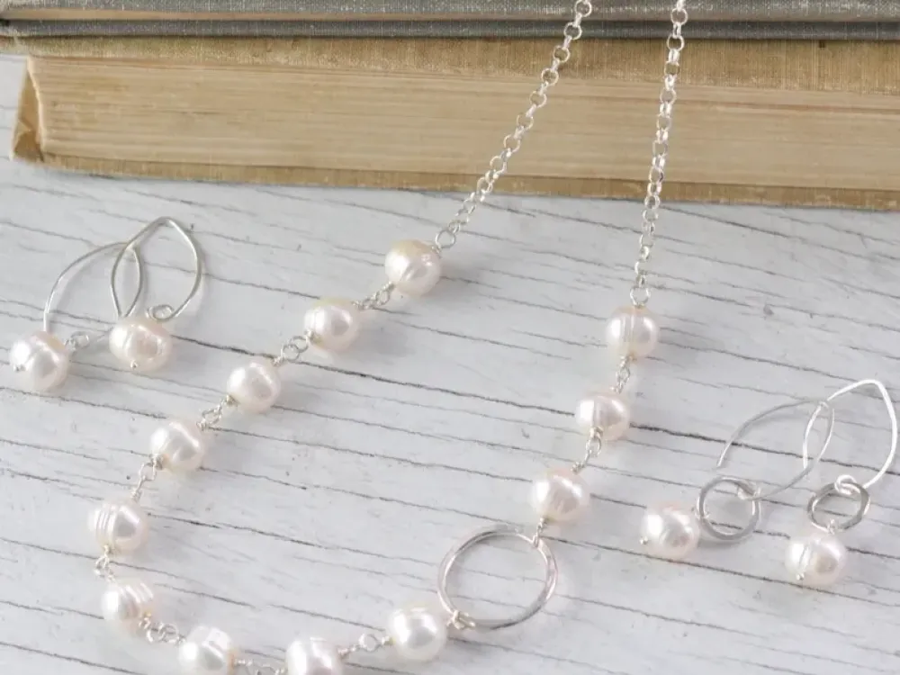 Alaska Snow Earrings - 2