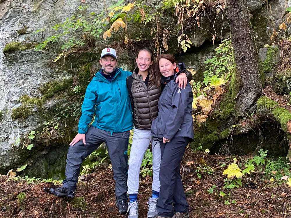 Private Juneau SUV Sightseeing & Hiking Tour - 4