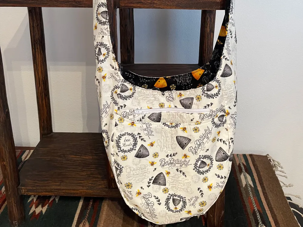 Bee Grateful Hobo Bag - 3