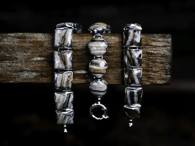 Ivory Jacks Fossilized Woolly Mammoth Tooth Stylized Rectangular Essentials Link Bracelet