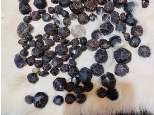 Wrangell Garnets