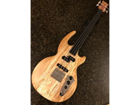 Alaskan Spalted Birch Fretless Short Scale Bass
