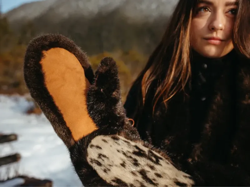 Women's Mitts