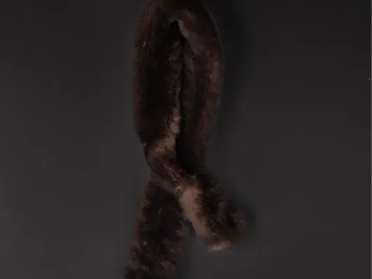 Keyhole Sea Otter Fur Scarf