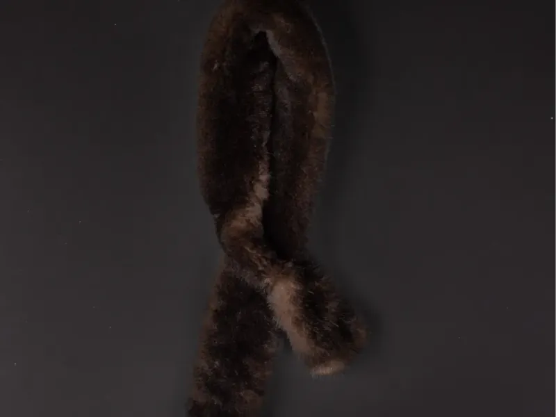 Keyhole Sea Otter Fur Scarf