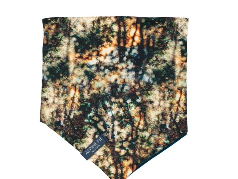 Made in Alaska Mountain V Merino Wool Neck Warmer - Tree Light