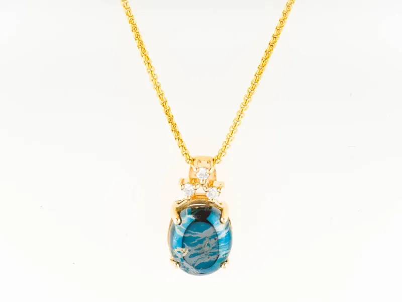 Star Of Alaska Oval Covellite Pendant With Three White Diamonds