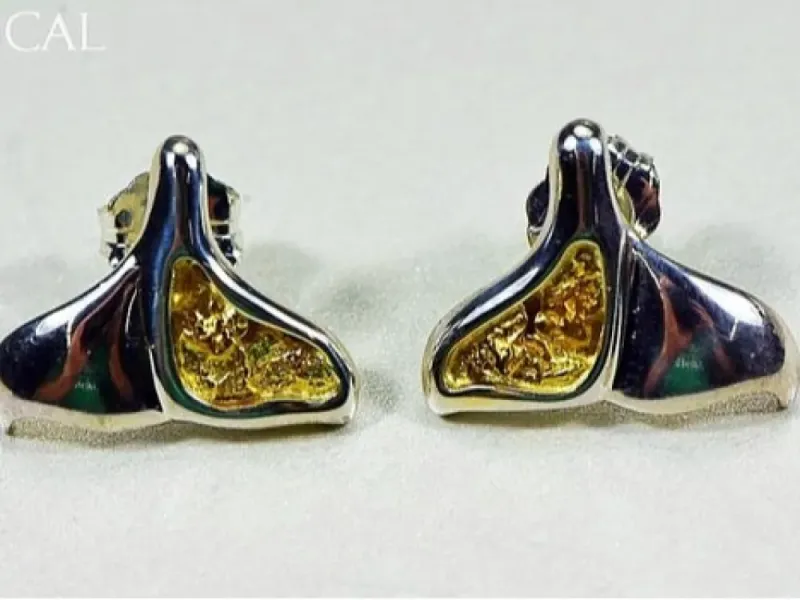 Orocal Gold Nugget Whale Half Tail earrings - EDLWT12NSS