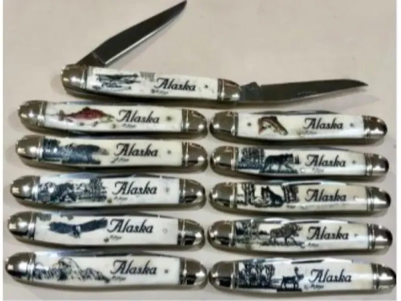 SCRIMSHAW BONE HANDLED DOUBLE BLADE