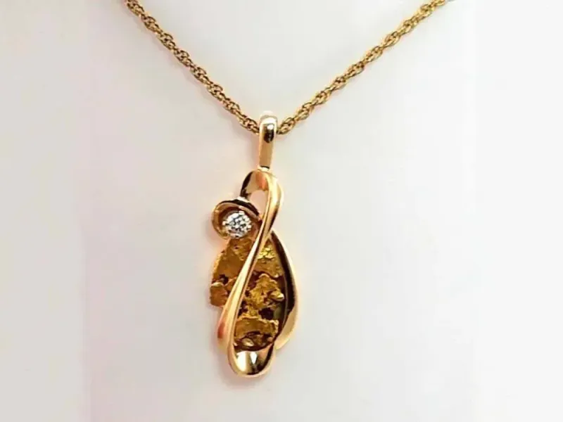 Goldcraft West Gold Nugget Pendant with Diamond (NP2013/D.09)