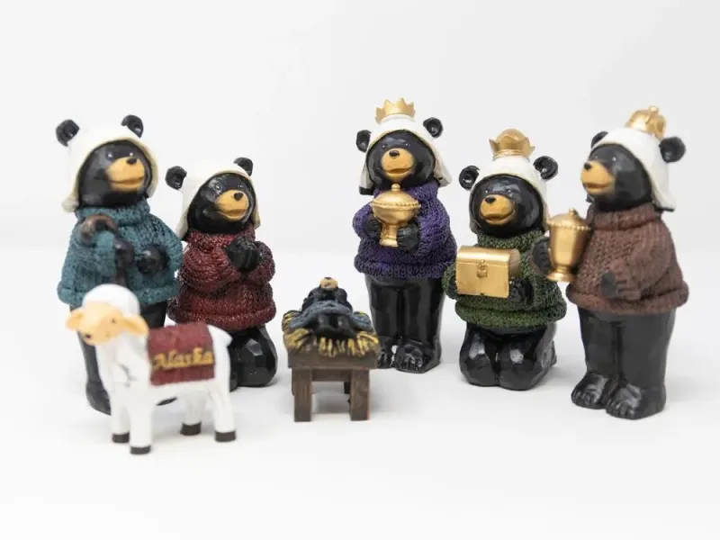 Alaska Bear 7 Piece Nativity